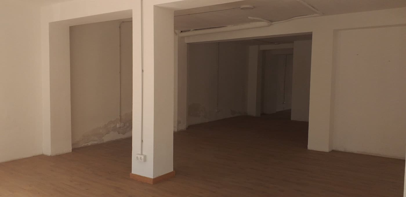 Commercial for rent in Elche / Elx - € 900 (Ref: 9367899)