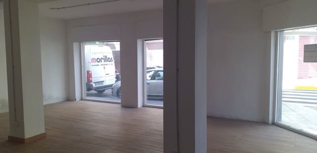Kaupallinen vuokrattavana paikassa Elche / Elx - 900 € (Ref: 9367899)