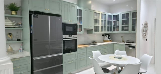 4 bedroom Townhouse for sale in Elche / Elx with garage - € 330,000 (Ref: 9406728)