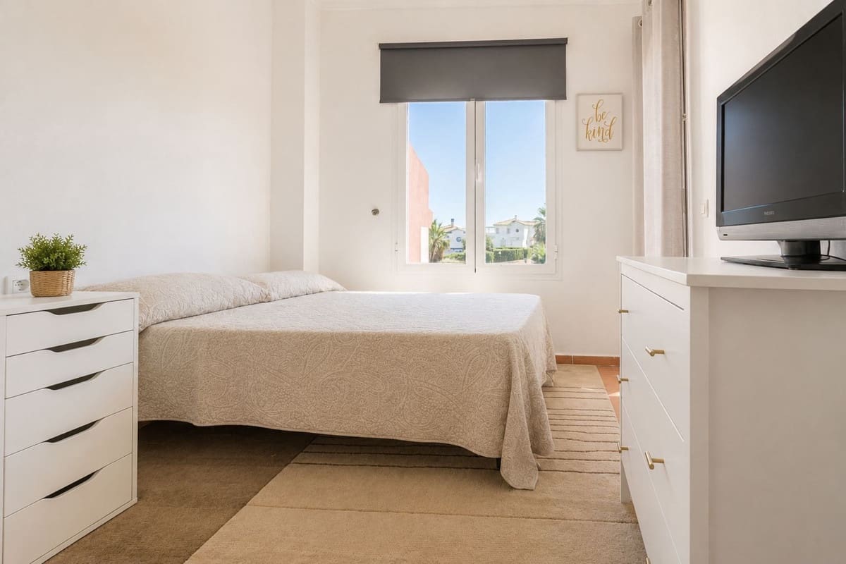 3 bedroom Townhouse for sale in La Alcaidesa with pool garage - € 325,000 (Ref: 10004583)
