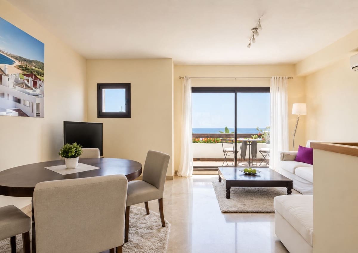 3 sovrum Radhus till salu i La Alcaidesa med pool garage - 630 000 € (Ref: 10004841)