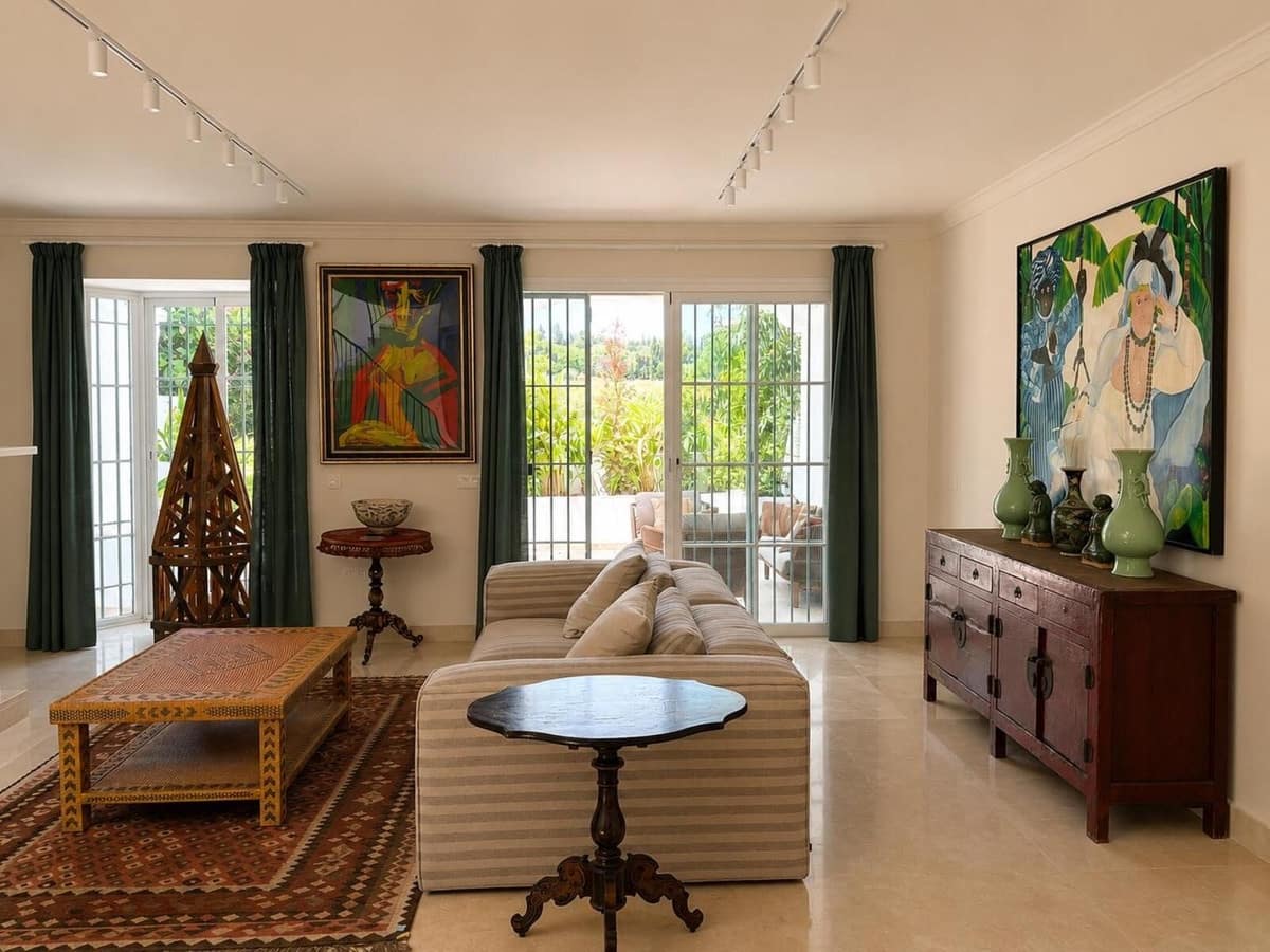 4 soverom Hus til leie i Guadalmina med svømmebasseng garasje - € 4 000 (Ref: 10012337)
