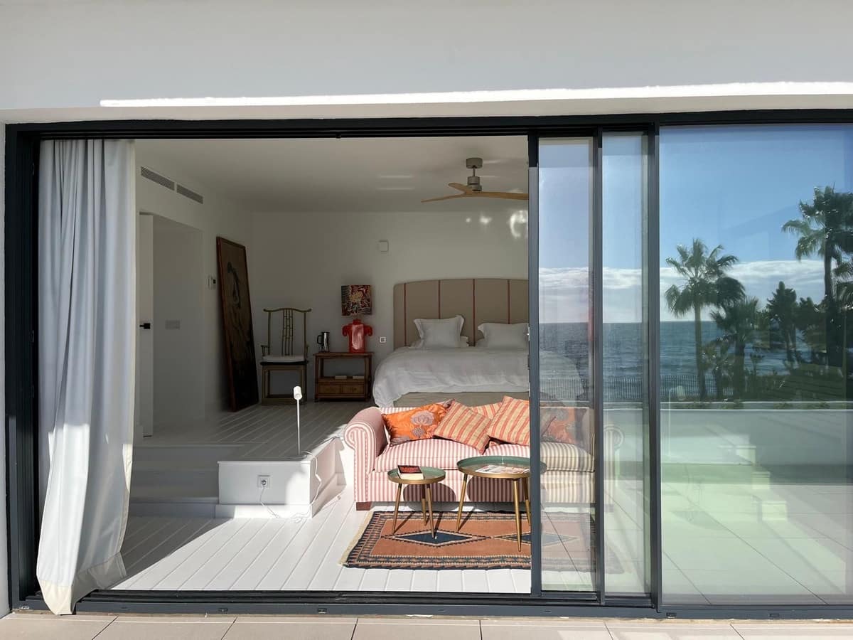 8 quarto Moradia para venda em Estepona com piscina garagem - 14 000 000 € (Ref: 10012520)