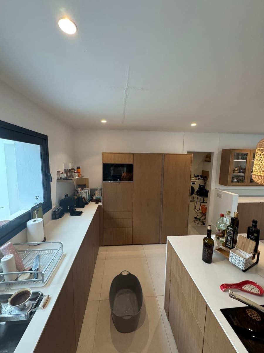 8 quarto Moradia para venda em Estepona com piscina garagem - 14 000 000 € (Ref: 10012520)