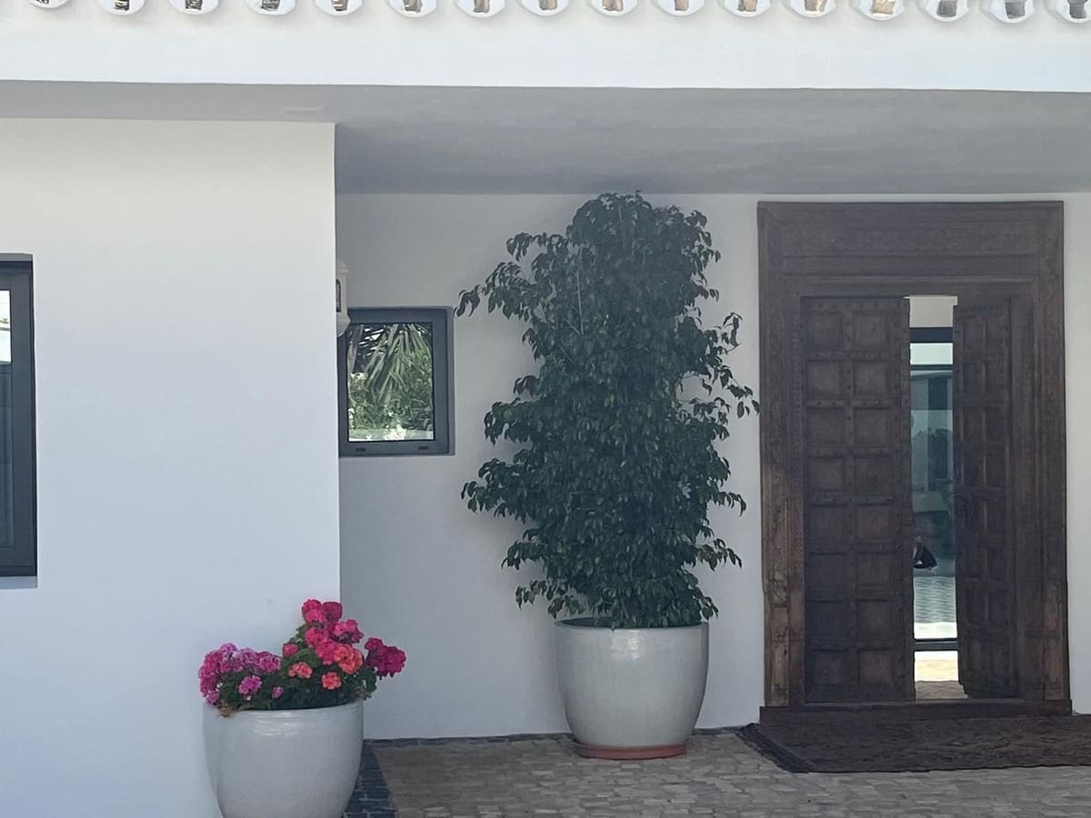 8 quarto Moradia para venda em Estepona com piscina garagem - 14 000 000 € (Ref: 10012520)