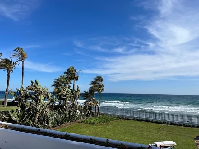 Chalet de 8 habitaciones en Atalaya-Isdabe, Estepona en venta con piscina garaje - 14.000.000 € (Ref: 10012520)