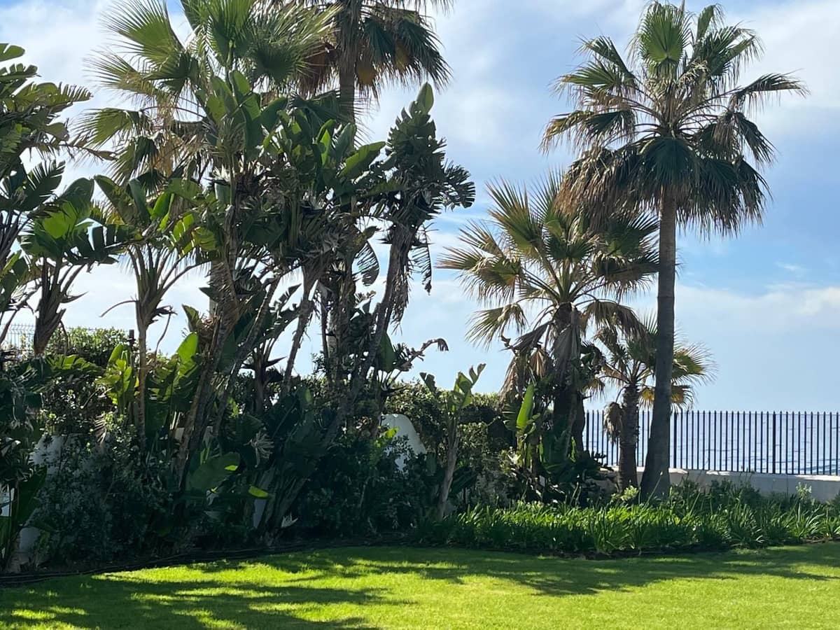 8 quarto Moradia para venda em Estepona com piscina garagem - 14 000 000 € (Ref: 10012520)