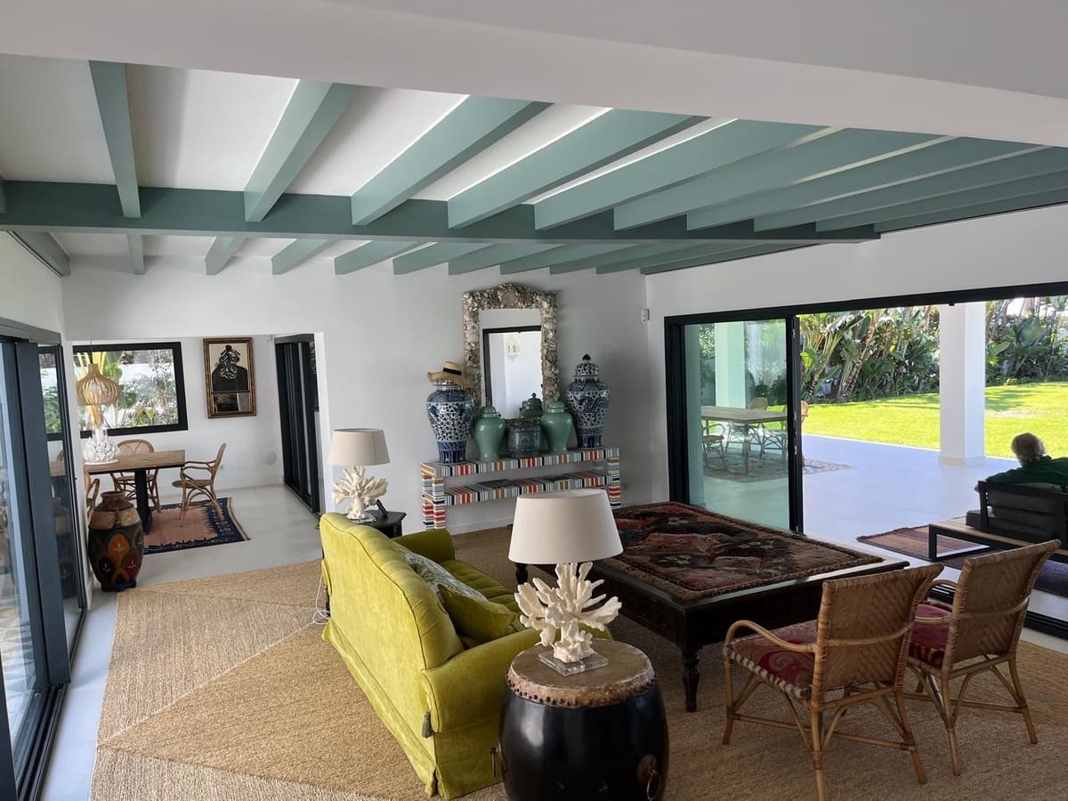 8 quarto Moradia para venda em Estepona com piscina garagem - 14 000 000 € (Ref: 10012520)