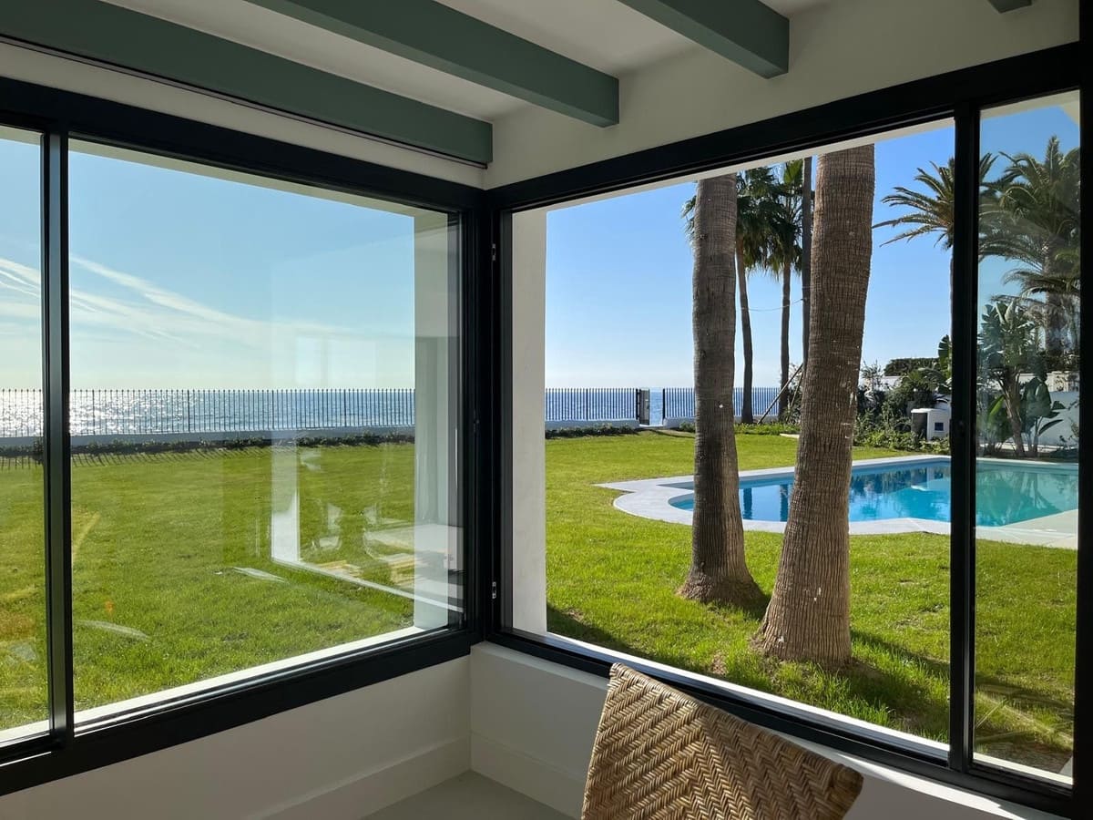 8 quarto Moradia para venda em Estepona com piscina garagem - 14 000 000 € (Ref: 10012520)
