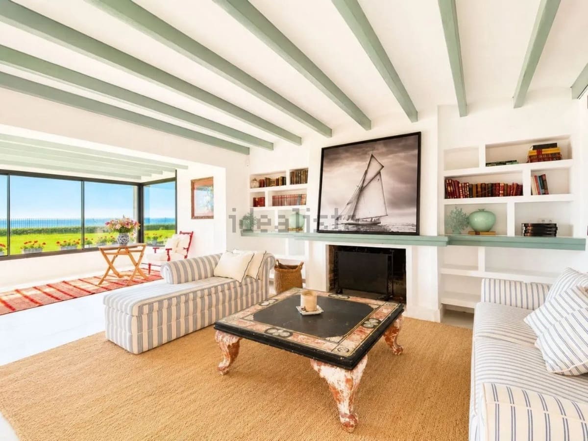 8 sypialnia Willa na kwatery wakacyjne w Estepona z basenem garażem - 15 000 € (Ref: 10012522)
