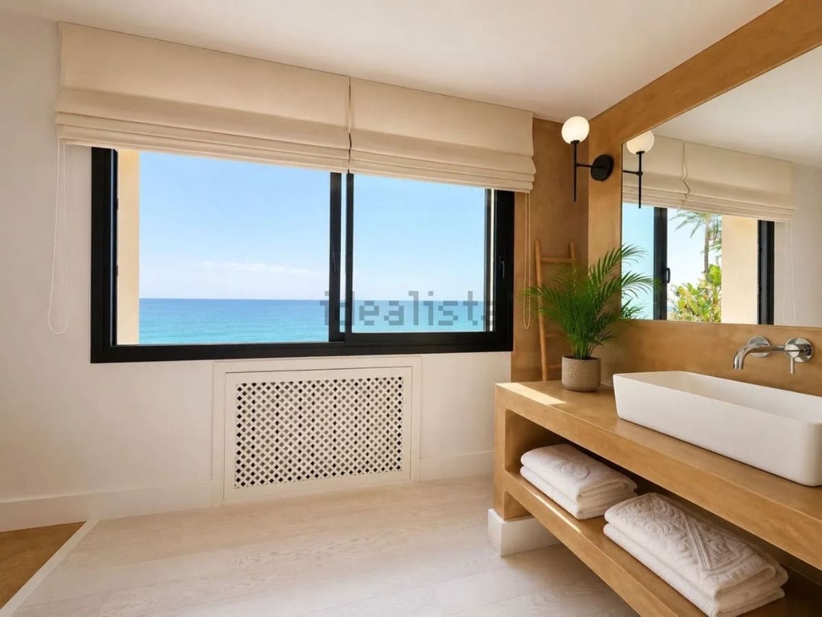 8 sypialnia Willa na kwatery wakacyjne w Estepona z basenem garażem - 15 000 € (Ref: 10012522)