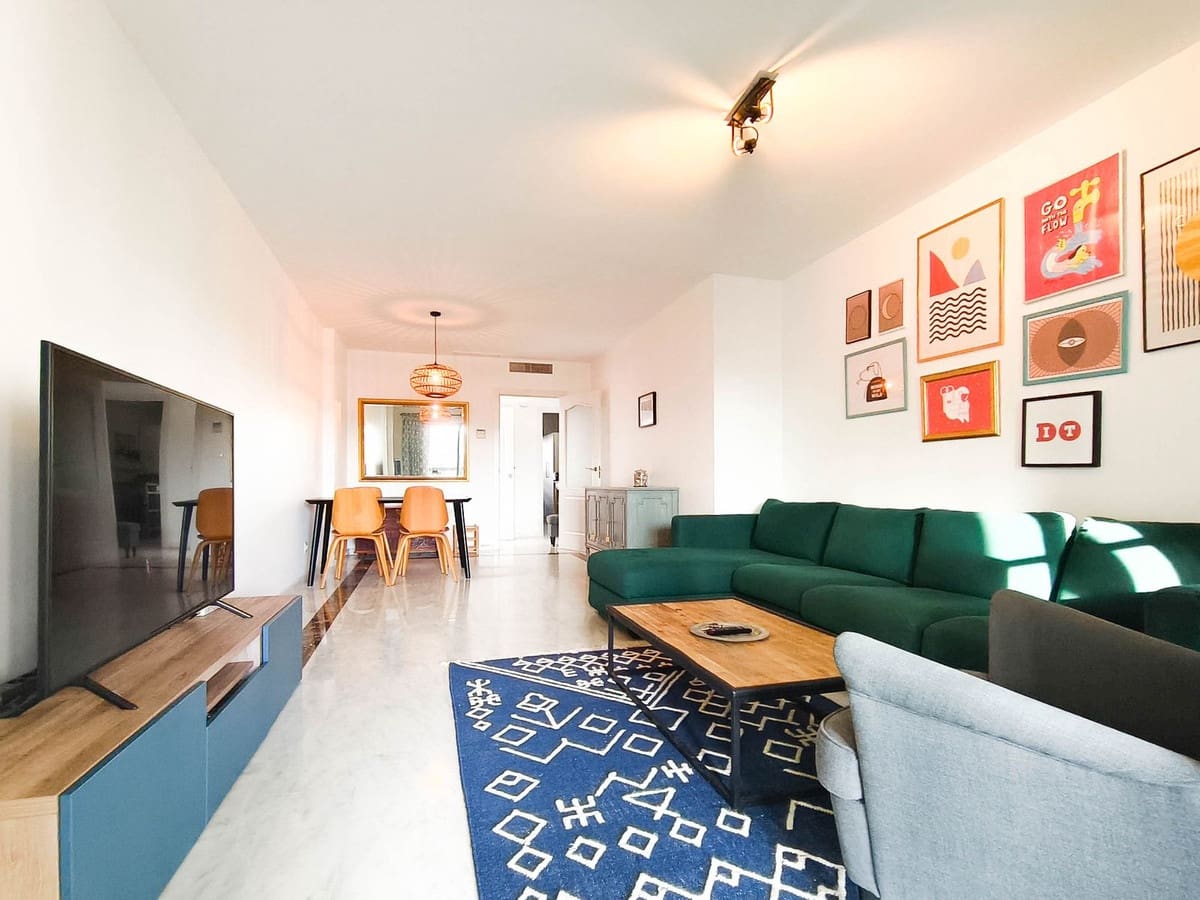 Ático de 2 habitaciones en La Alcaidesa en alquiler con piscina garaje - 1.400 € (Ref: 10021434)