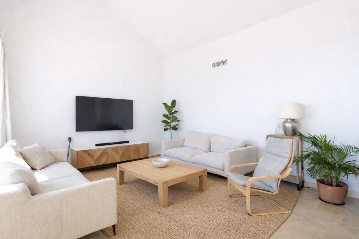 3 Zimmer Penthouse zu vermieten in La Alcaidesa mit Pool Garage - 2.300 € (Ref: 10024874)