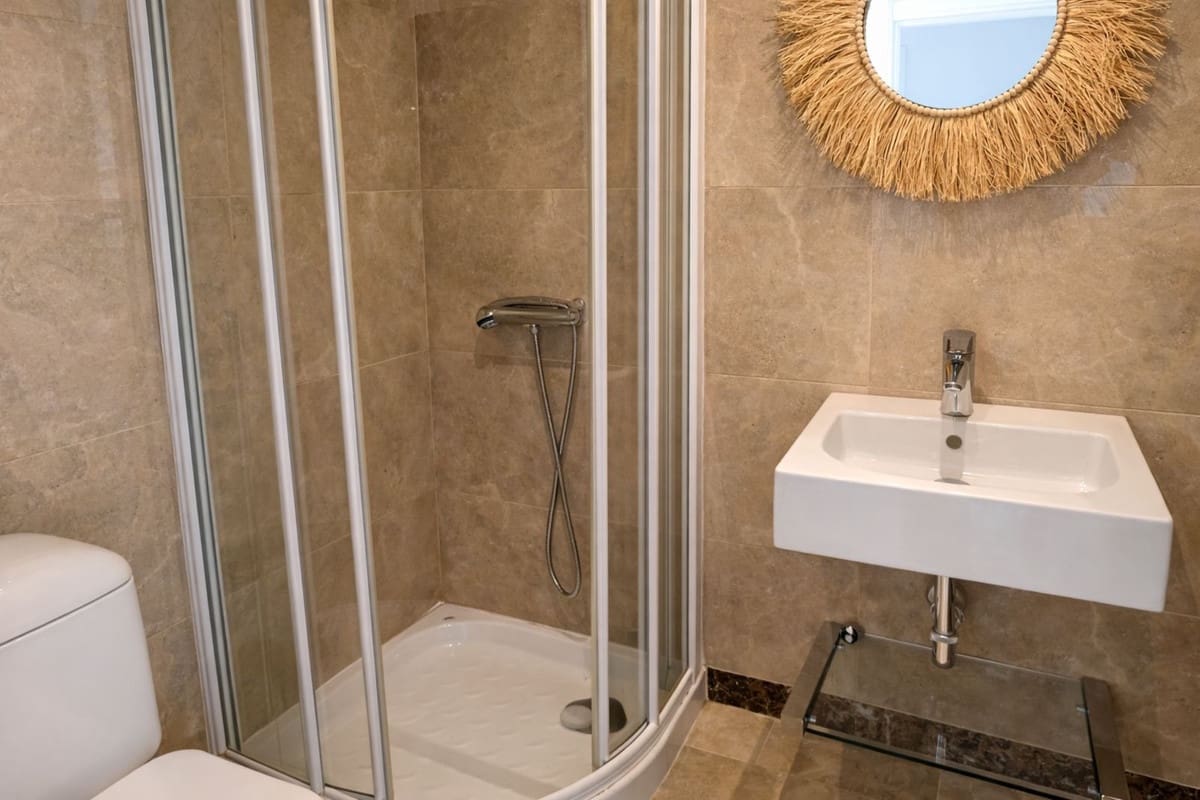 3 Zimmer Penthouse zu vermieten in La Alcaidesa mit Pool Garage - 2.300 € (Ref: 10024874)
