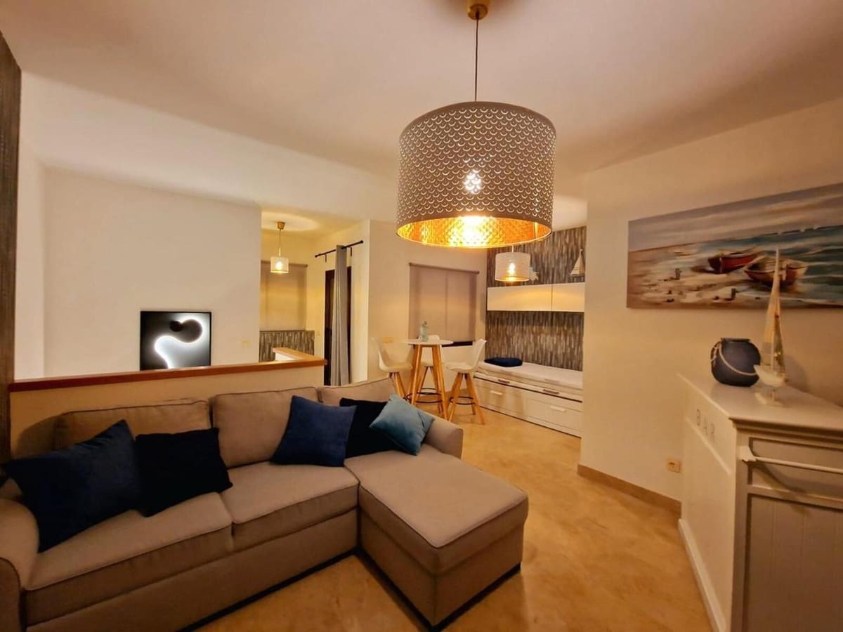 3 bedroom Townhouse for rent in La Alcaidesa with pool garage - € 2,500 (Ref: 10026562)