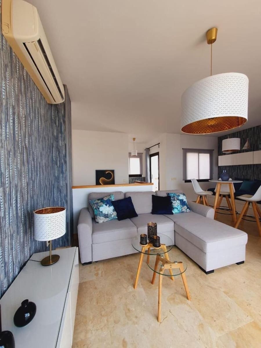 3 bedroom Townhouse for rent in La Alcaidesa with pool garage - € 2,500 (Ref: 10026562)