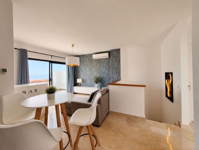 3 sypialnia Dom do wynajęcia w La Alcaidesa z basenem garażem - 2 500 € (Ref: 10026562)