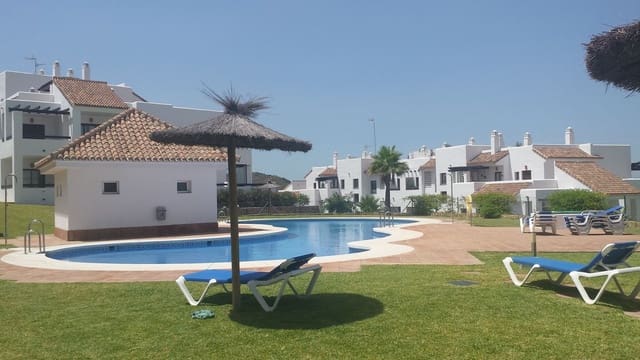 2 slaapkamer Appartement te koop in La Alcaidesa met zwembad garage - € 300.000 (Ref: 10039281)