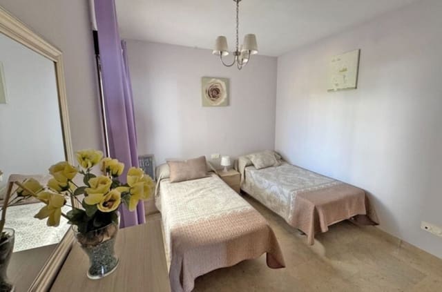 2 sovrum Lägenhet till salu i La Alcaidesa med pool garage - 440 000 € (Ref: 10044161)
