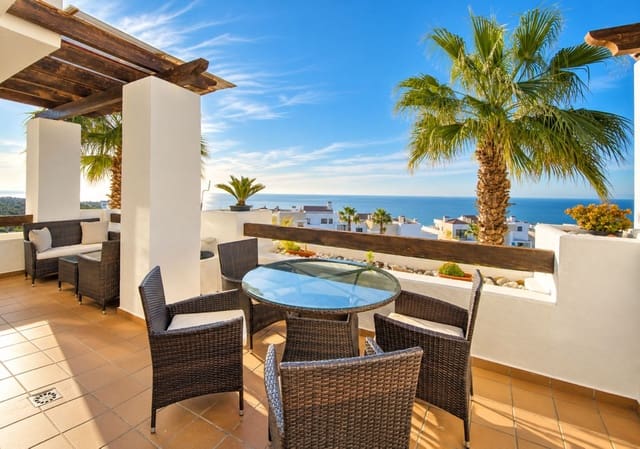 2 chambre Appartement à vendre à La Alcaidesa avec piscine garage - 440 000 € (Ref: 10044161)