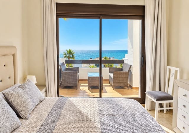 2 chambre Appartement à vendre à La Alcaidesa avec piscine garage - 440 000 € (Ref: 10044161)
