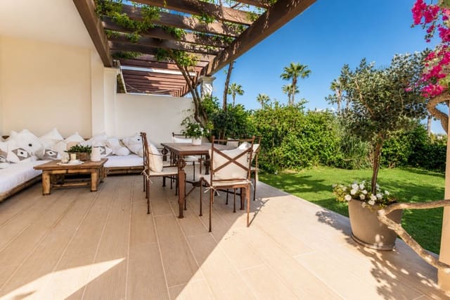 3 sovrum Semi-fristående Villa till salu i La Alcaidesa med pool garage - 580 000 € (Ref: 10044382)
