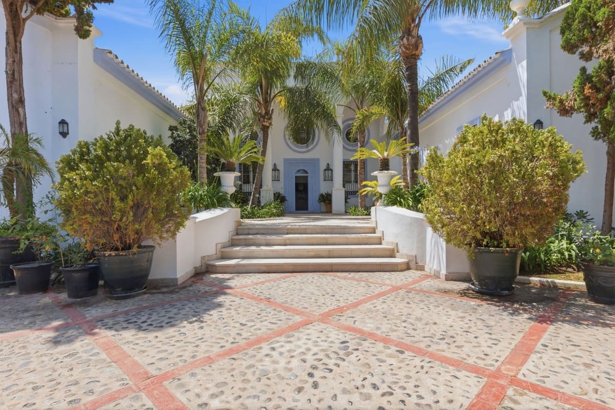 6 chambre Villa/Maison à vendre à Atalaya-Isdabe avec piscine garage - 16 000 000 € (Ref: 10060842)