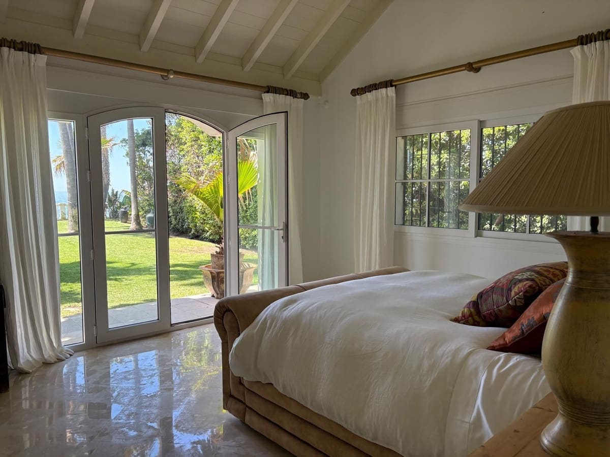 6 chambre Villa/Maison à vendre à Atalaya-Isdabe avec piscine garage - 16 000 000 € (Ref: 10060842)