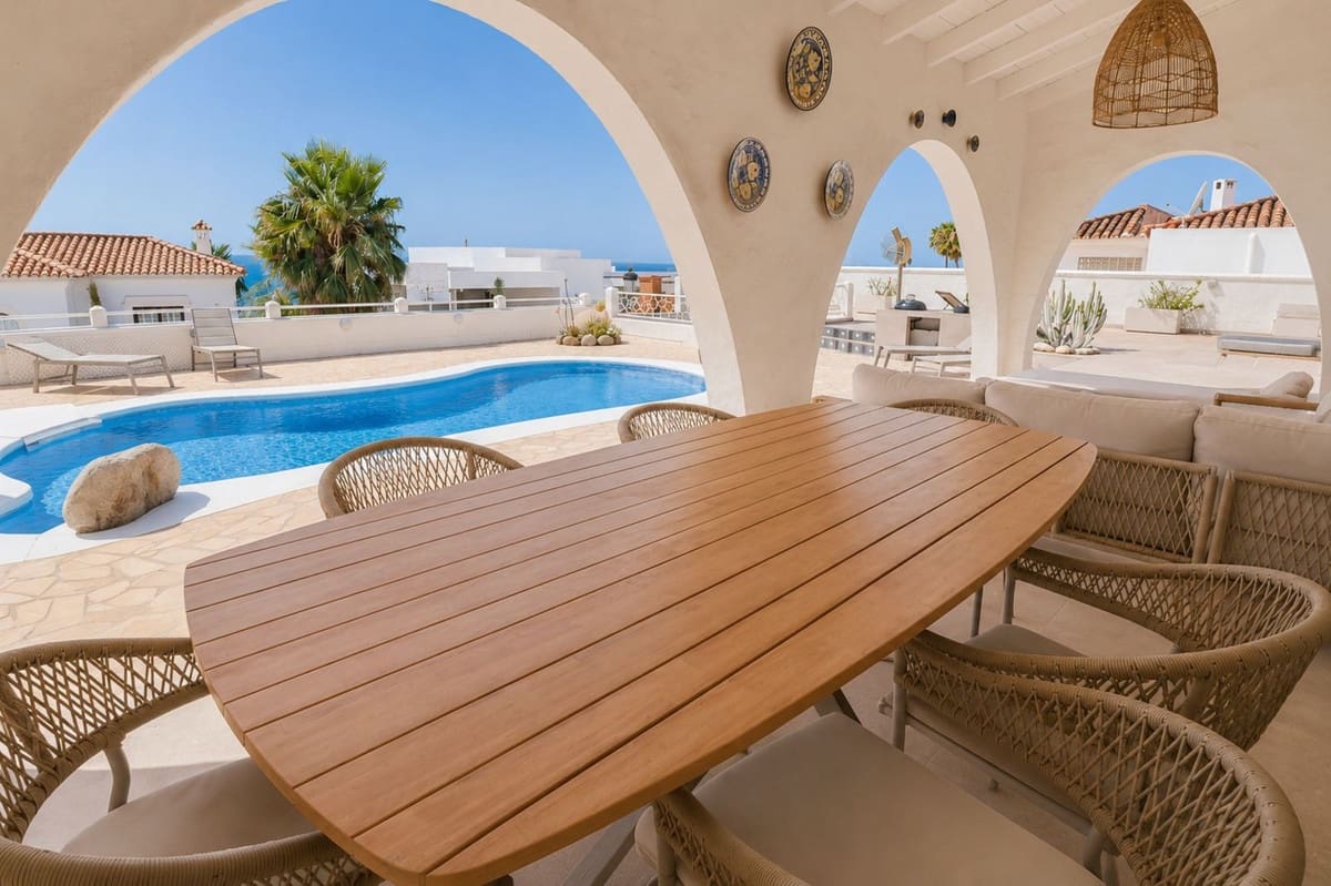4 soverom Bungalow til salgs i Punta de la Chullera med garasje - € 1 950 (Ref: 10062827)
