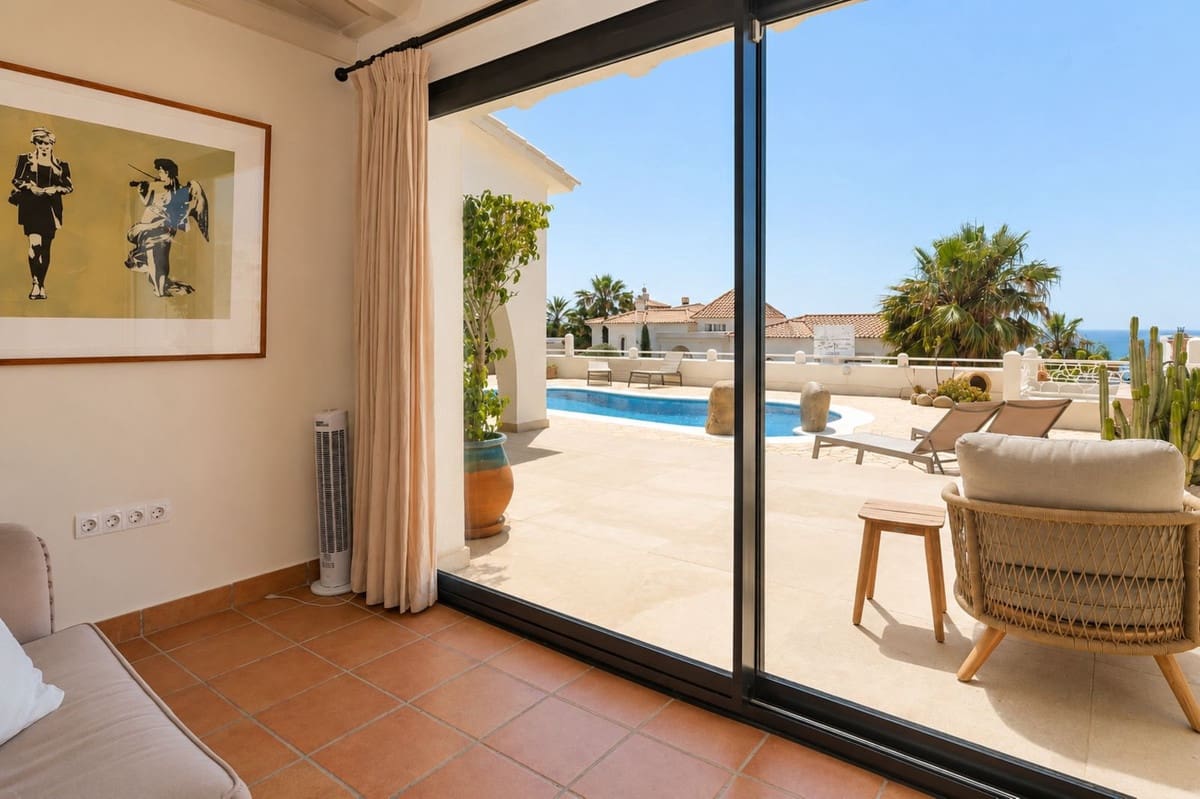 4 soverom Bungalow til salgs i Punta de la Chullera med garasje - € 1 950 (Ref: 10062827)
