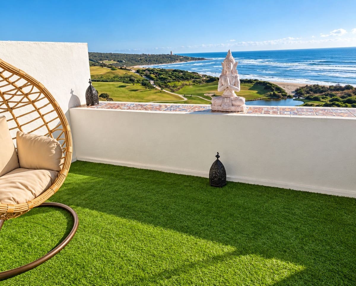 3 Zimmer Reihenhaus zu vermieten in La Alcaidesa mit Pool Garage - 2.500 € (Ref: 10106609)