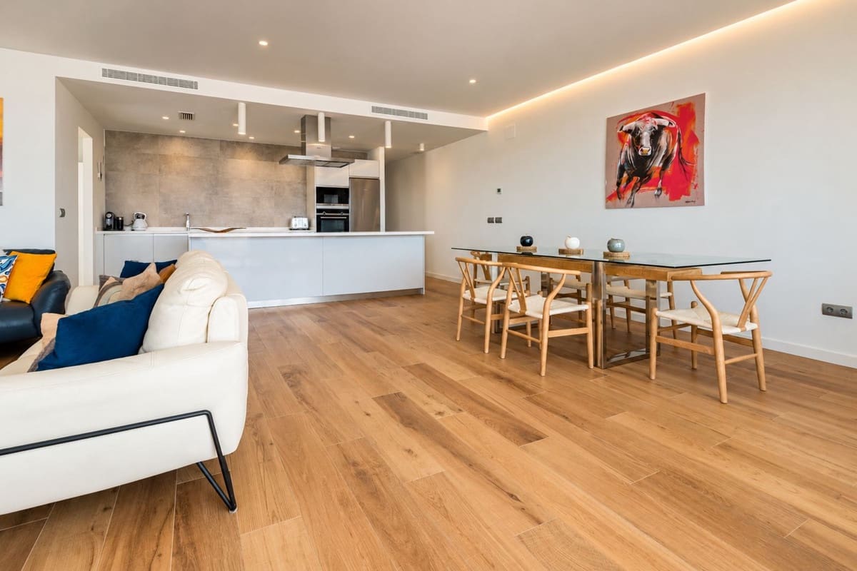 2 bedroom Beach Apartment for sale in La Alcaidesa with pool garage - € 725,000 (Ref: 10110468)