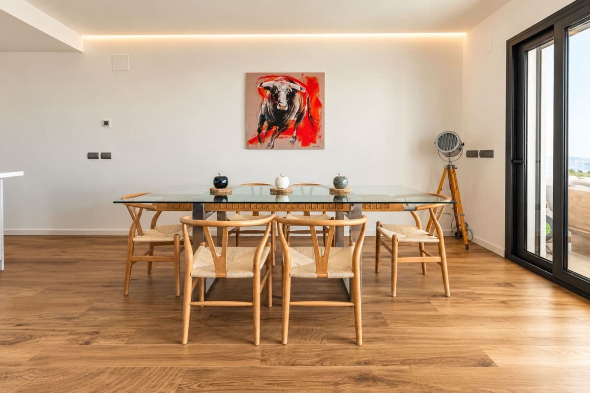 2 bedroom Beach Apartment for sale in La Alcaidesa with pool garage - € 725,000 (Ref: 10110468)