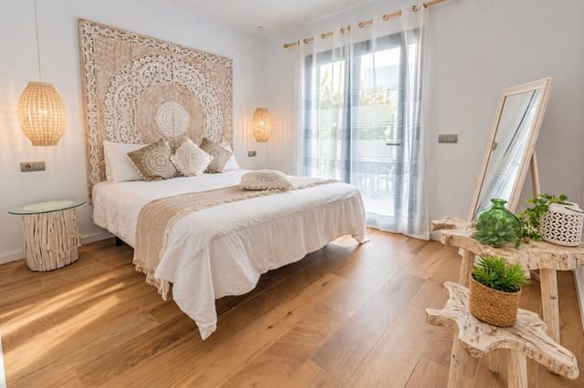 2 slaapkamer Strandappartement te koop in La Alcaidesa met zwembad garage - € 725.000 (Ref: 10110468)
