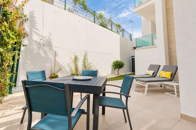 2 slaapkamer Strandappartement te koop in La Alcaidesa met zwembad garage - € 725.000 (Ref: 10110468)