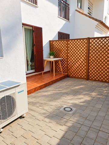Apartamento de 2 habitaciones en La Alcaidesa en alquiler con piscina garaje - 1.050 € (Ref: 10113426)