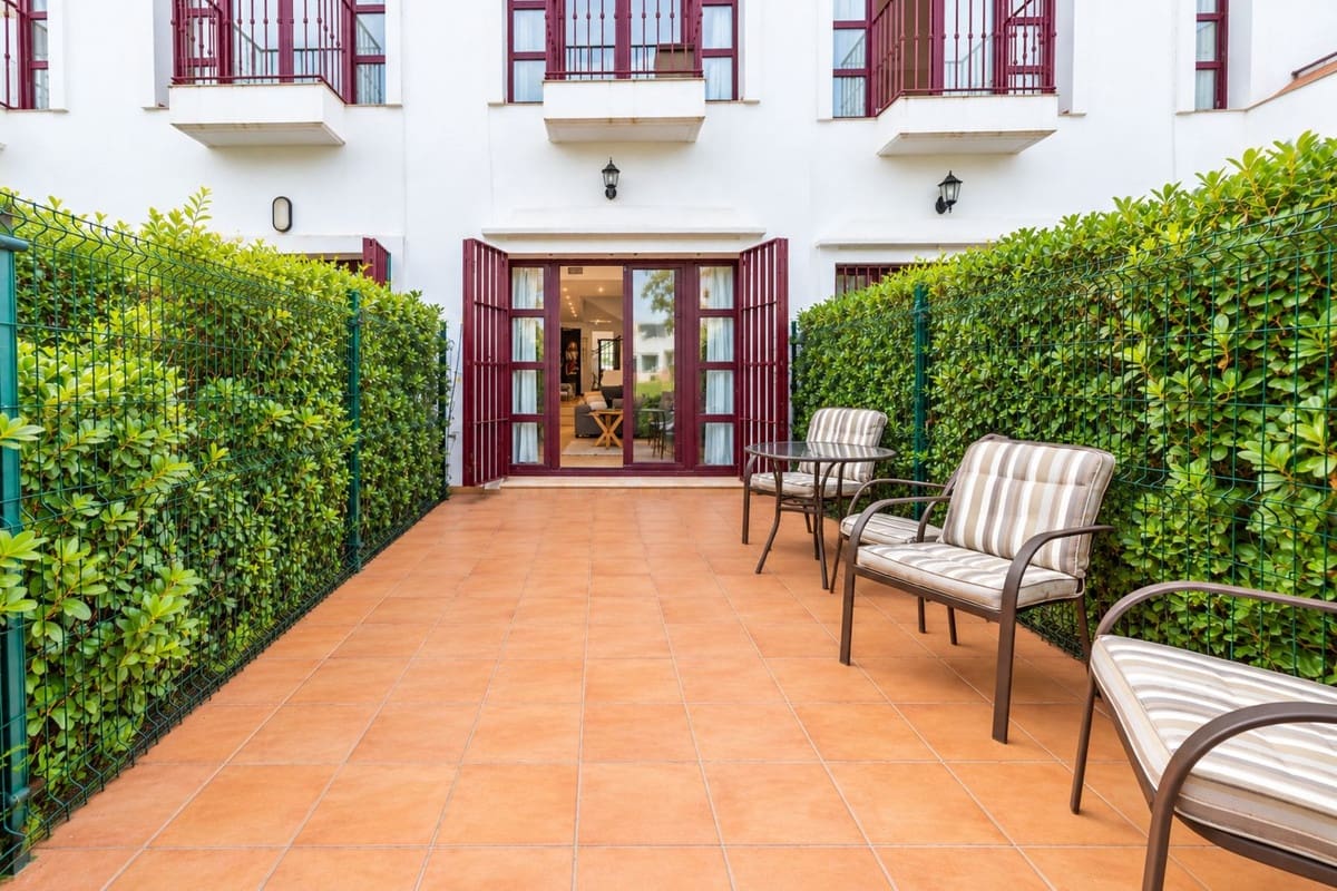 2 Zimmer Haus zu verkaufen in La Alcaidesa mit Pool Garage - 305.000 € (Ref: 10121083)