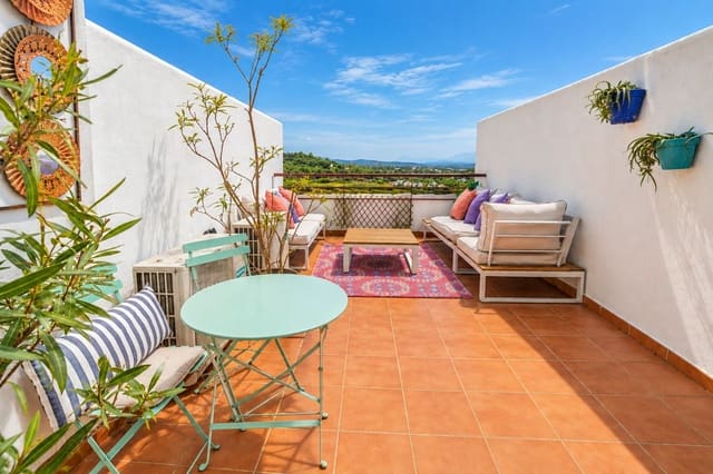 2 quarto Casa em Banda para venda em La Alcaidesa com piscina garagem - 305 000 € (Ref: 10121083)