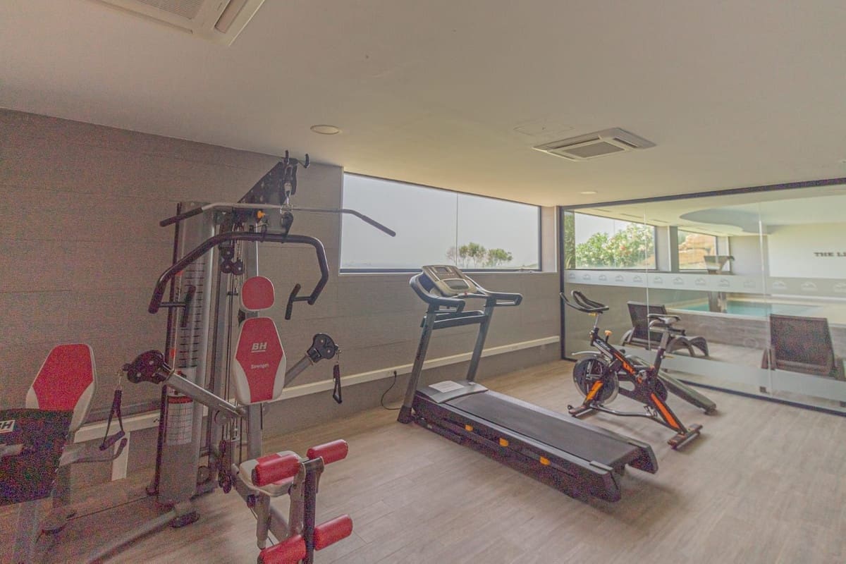 3 slaapkamer Appartement te huur in La Alcaidesa met zwembad - € 2.300 (Ref: 7720564)