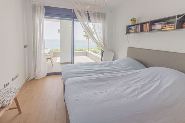 3 slaapkamer Appartement te huur in La Alcaidesa met zwembad - € 2.300 (Ref: 7720564)