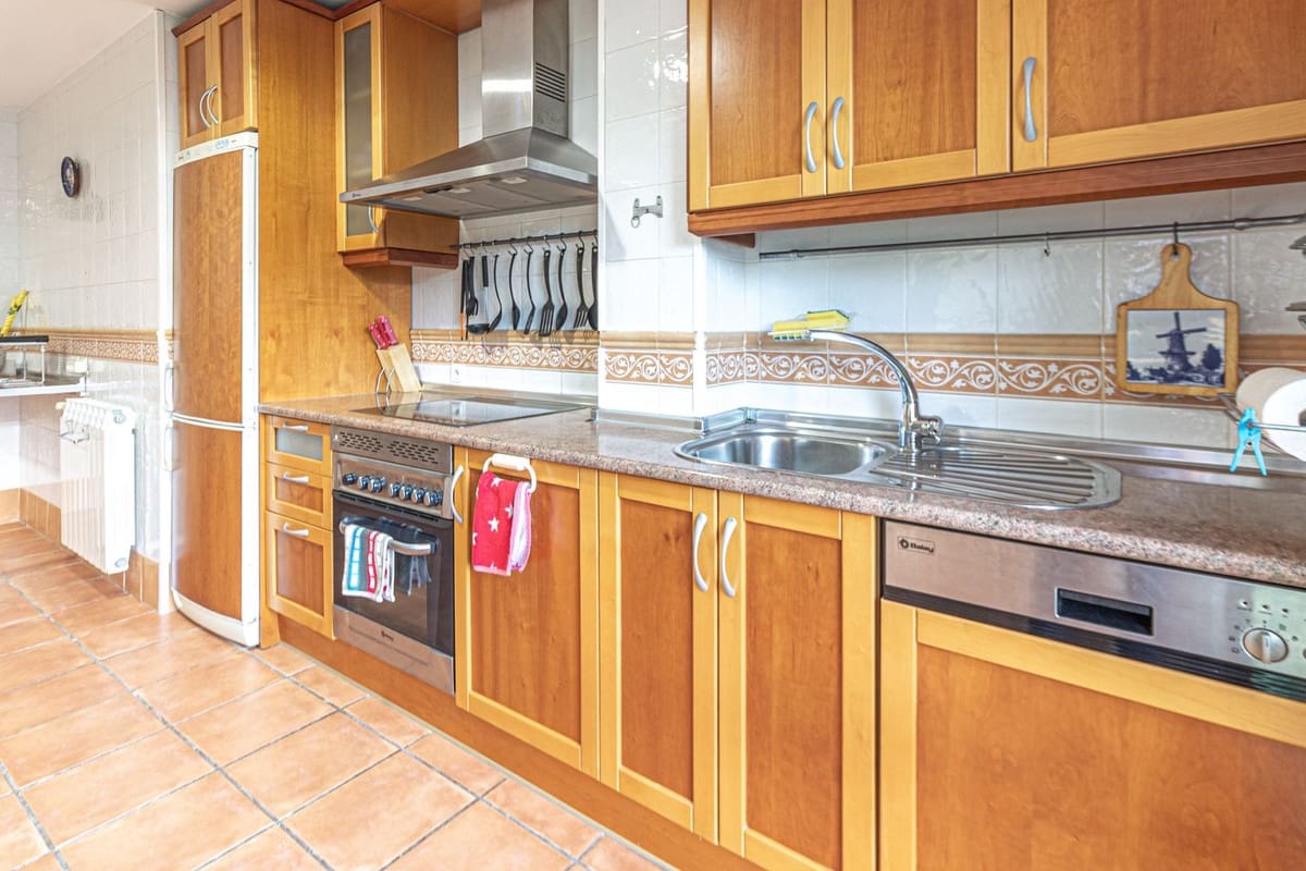 2 camera da letto Appartamento da affittare in La Alcaidesa con piscina garage - 1.400 € (Rif: 8044909)