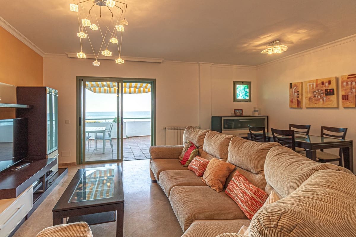 2 camera da letto Appartamento da affittare in La Alcaidesa con piscina garage - 1.400 € (Rif: 8044909)