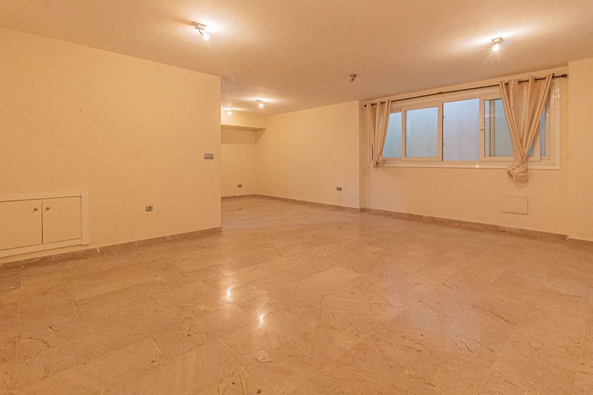Pareado de 4 habitaciones en La Alcaidesa en venta con piscina garaje - 338.000 € (Ref: 8693111)