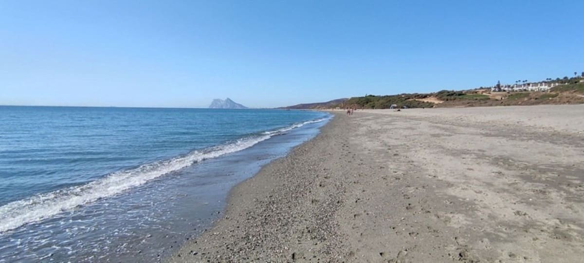 3 chambre Appartement à vendre à La Alcaidesa avec piscine garage - 290 000 € (Ref: 8898037)