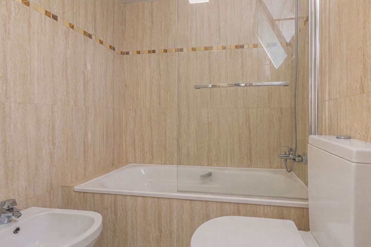 3 soveværelse Lejlighed til salg i La Alcaidesa med swimmingpool garage - € 290.000 (Ref: 8898037)