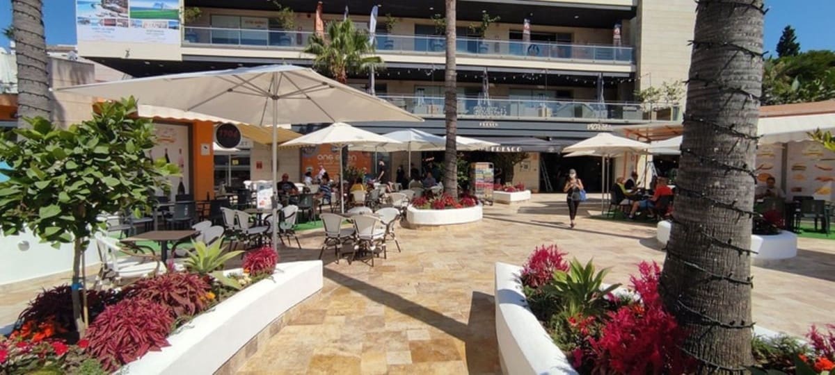 3 bedroom Apartment for sale in La Alcaidesa with pool garage - € 265,000 (Ref: 8898037)