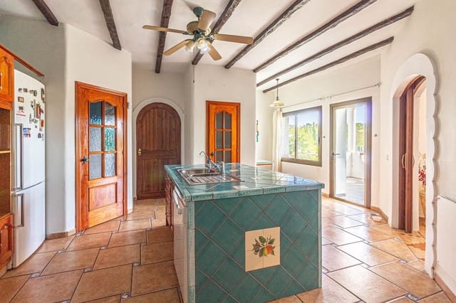 5 camera da letto Villa in vendita in Sotogrande Alto, San Roque con piscina garage - 975.000 € (Rif: 8922484)