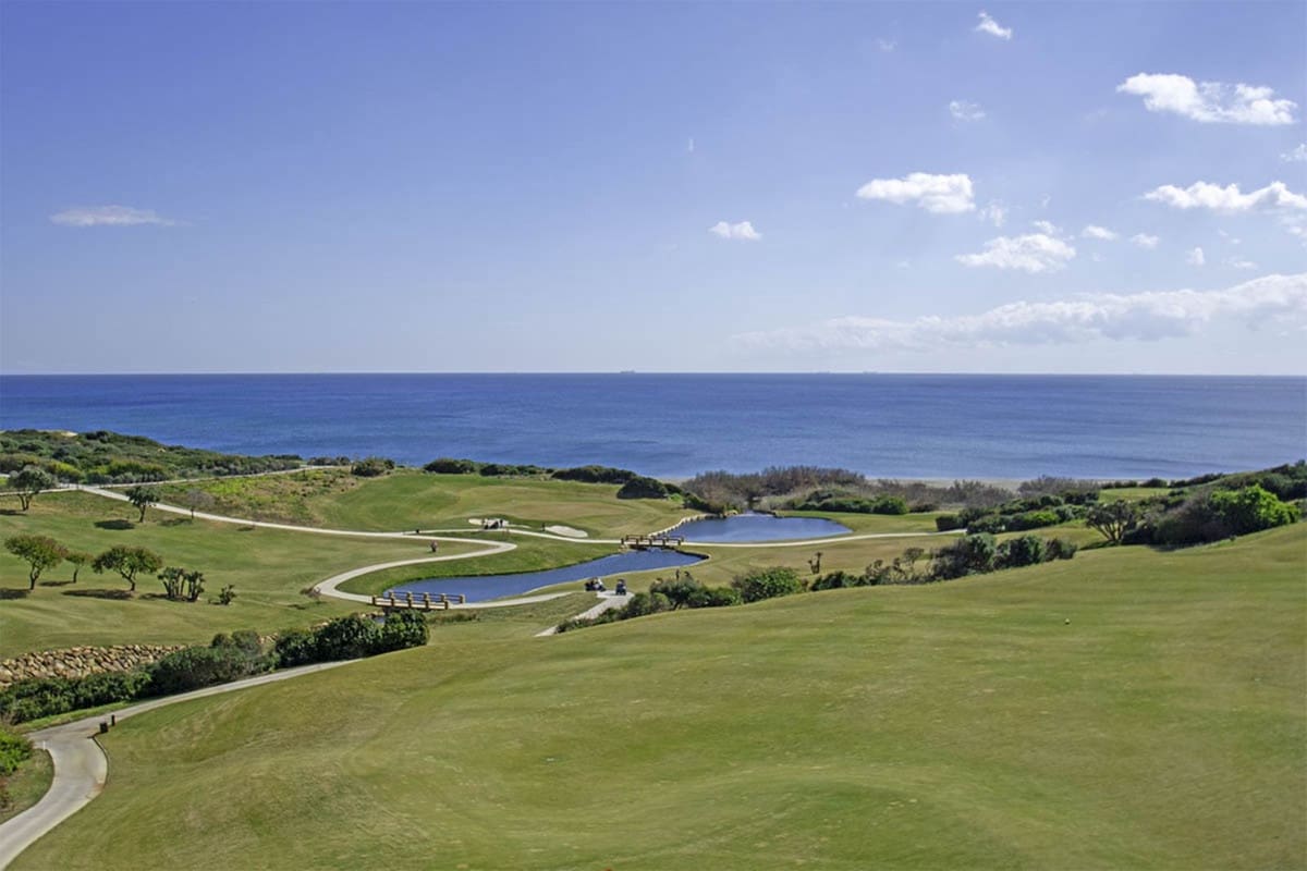 2 chambre Appartement à vendre à La Alcaidesa avec piscine garage - 475 000 € (Ref: 8997327)