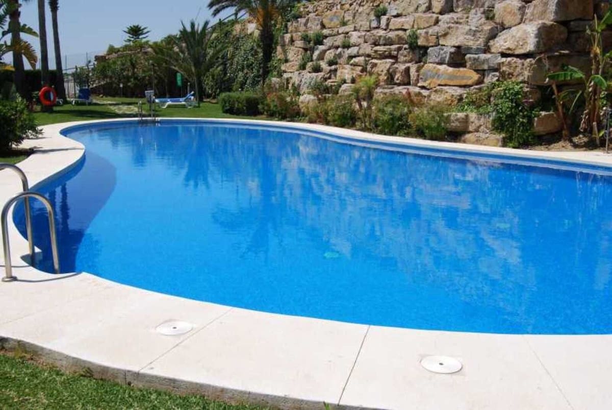 2 chambre Appartement à vendre à La Alcaidesa avec piscine garage - 475 000 € (Ref: 8997327)