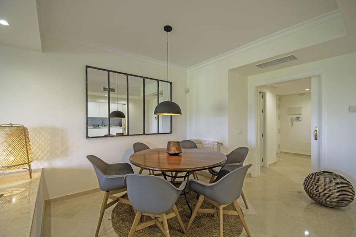 3 chambre Appartement à vendre à La Alcaidesa avec piscine garage - 825 000 € (Ref: 9263795)